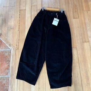 Cordera Corduroy Baggy Pants in Navy Size 1